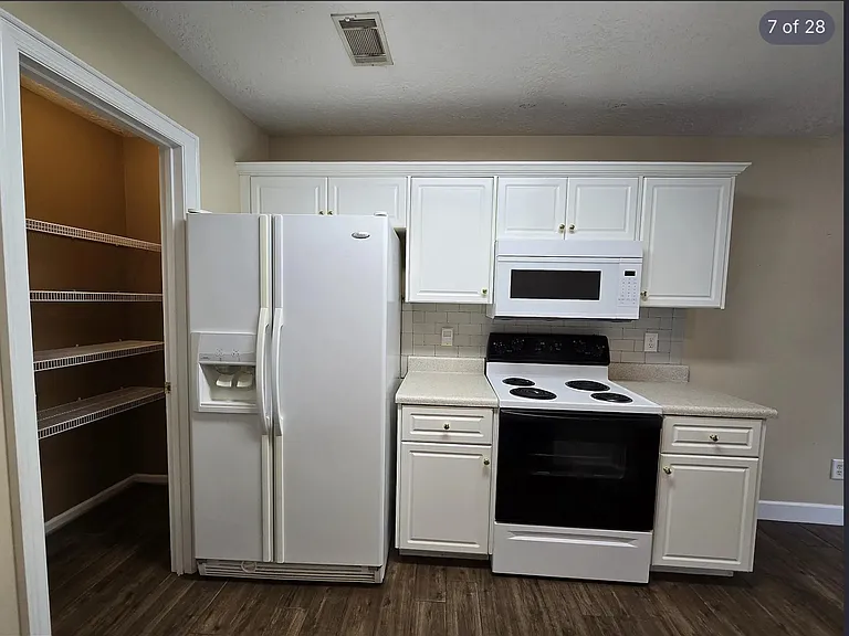 270 Caldwell Cir — Photo 11