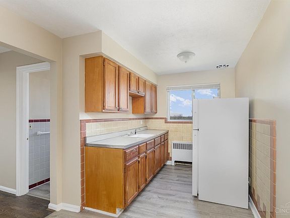 5th image of 2296 Westwood Northern