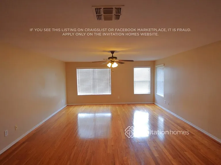 4434 N 111th Ln — Photo 10