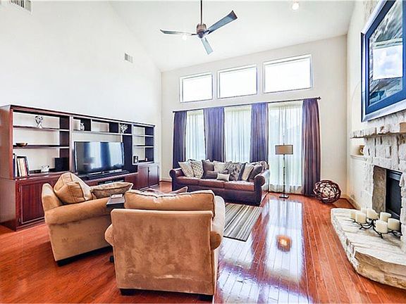 5th image of 8927 Caymus Creek Ct