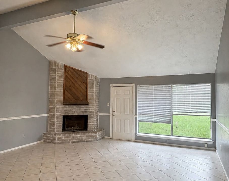 1st image of 3226 Hombly Rd