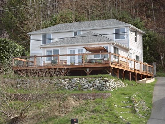 2nd image of 2855 Beach Dr E