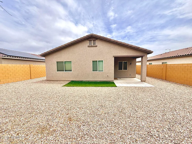 948 E Wiley Way — Photo 18
