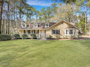 611 Ashdale Dr, Beaufort, SC 29907