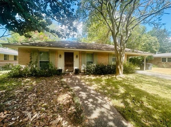 623 College Hill Dr