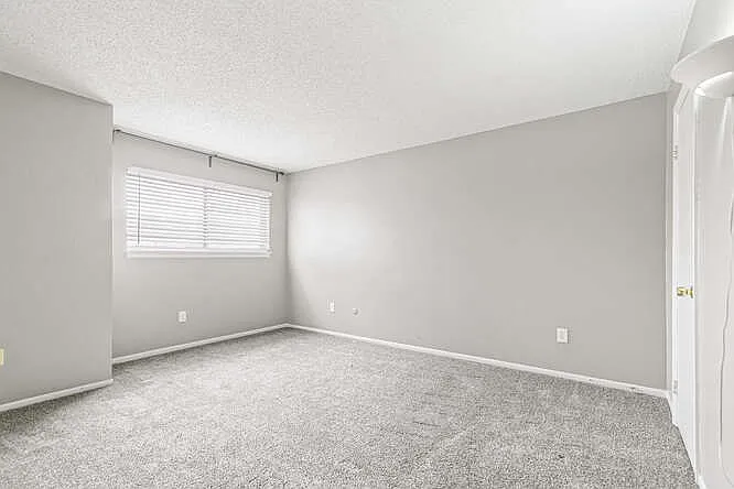 2380 E Geddes Ave #B — Photo 14