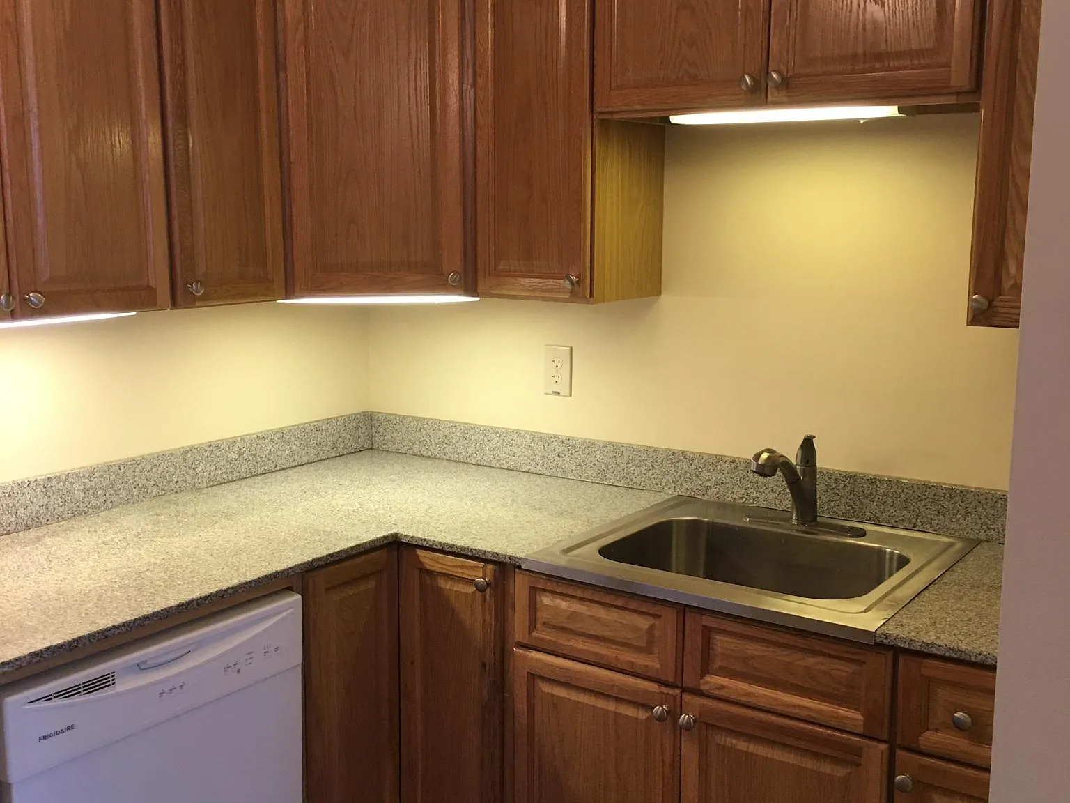 843 Tydings Rd — Photo 2