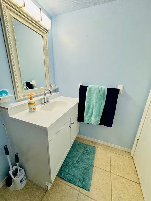 1 bed, 1.0 bath, 550 sqft, $1,700 — Photo 2