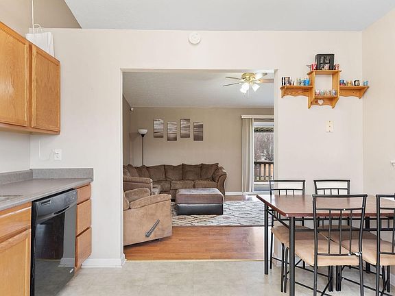 3rd image of 205 Katelin Ln