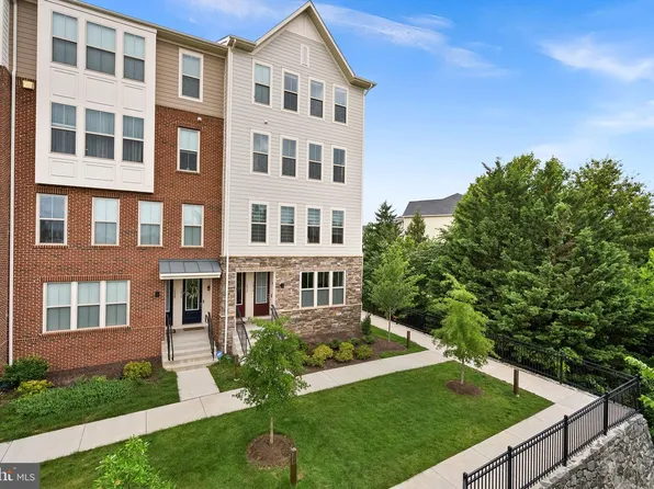 1012 Galena Ter NE, Leesburg, VA 20176