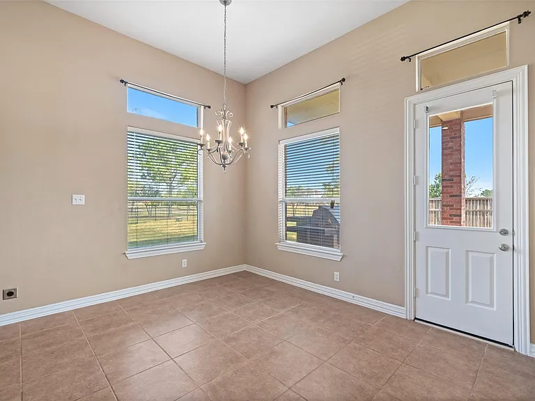 23010 Prairie Lake Ct — Photo 13
