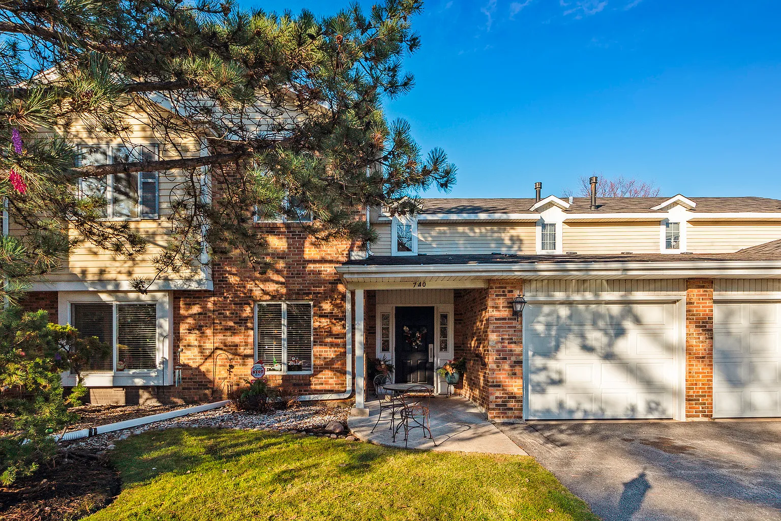 740 Cherrywood Ln #1-B photo 1