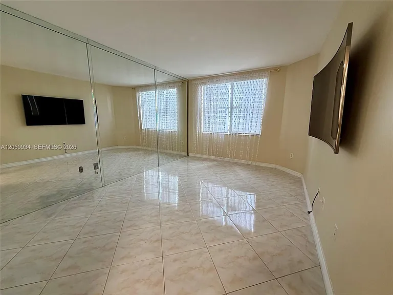 1980 S Ocean Dr #6N — Photo 4