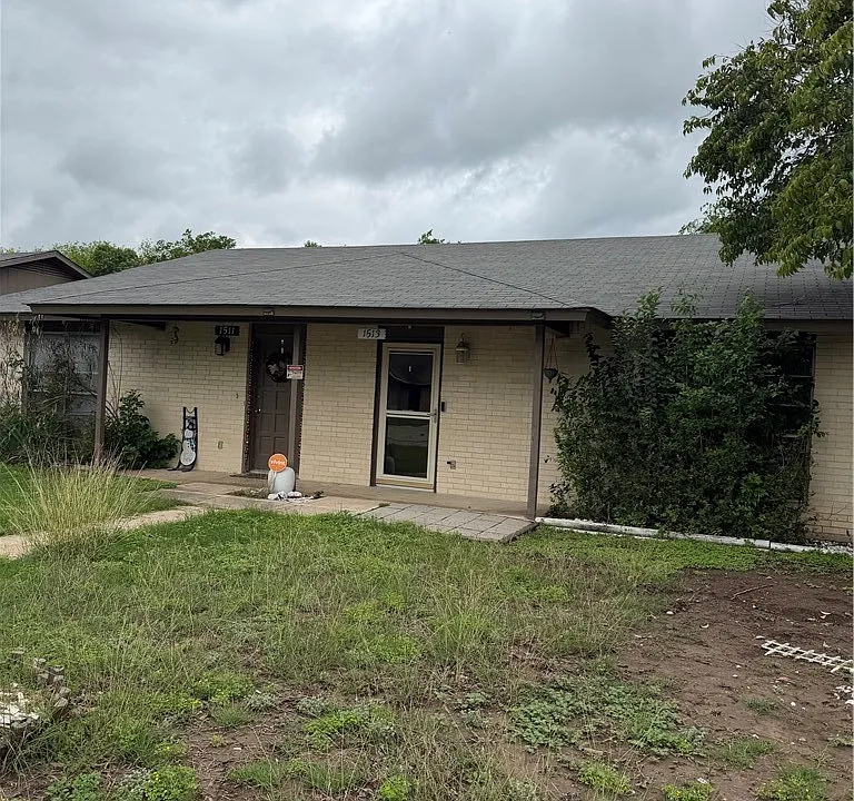 1513 Shannon Cir