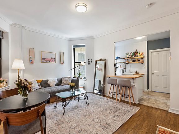 4th image of 16 W 119th St APT 3D