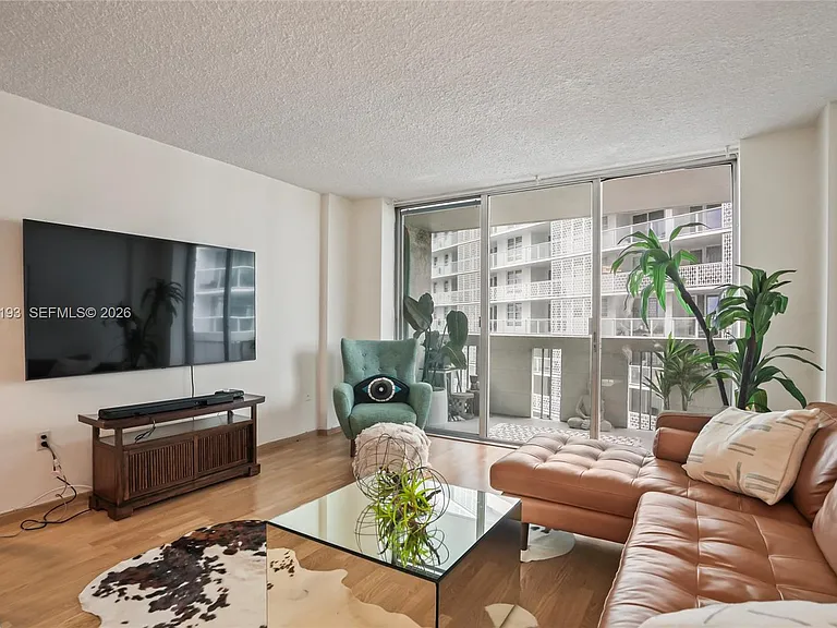 800 West Ave #738 — Photo 4