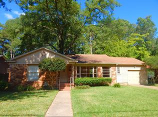 2421 W Azalea Dr, Tyler, TX 75701
