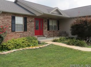 223 Shadowbrooke, Troy, IL 62294