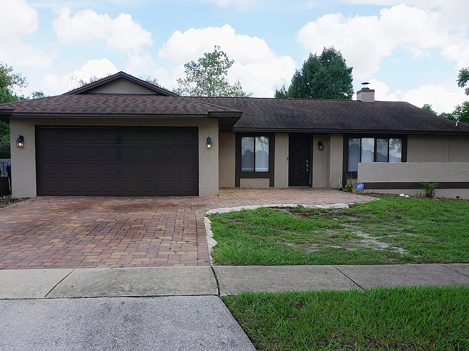 3 bed, 1674 sqft, $2,950 — Photo 1