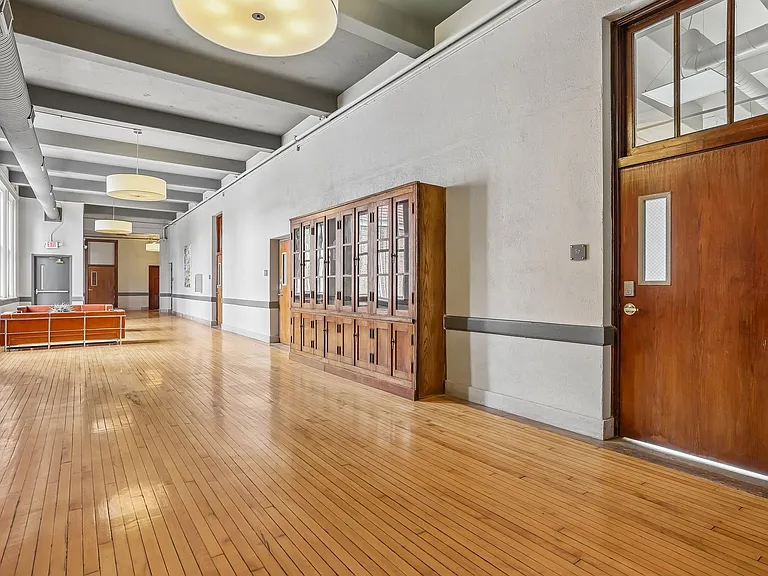 Shepard School Lofts — Photo 28
