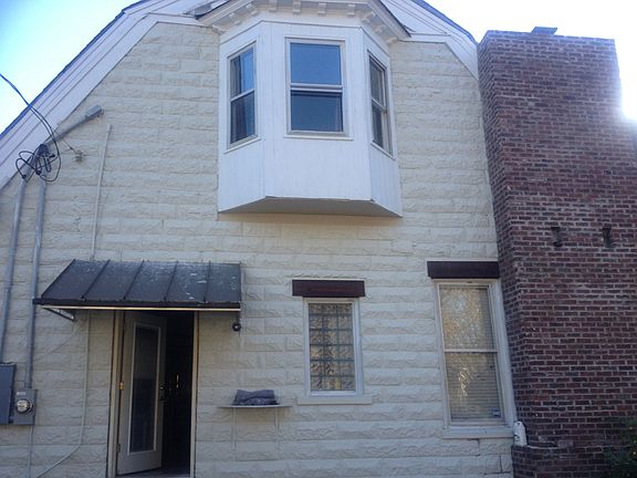 2nd image of 1608 Linden Ave