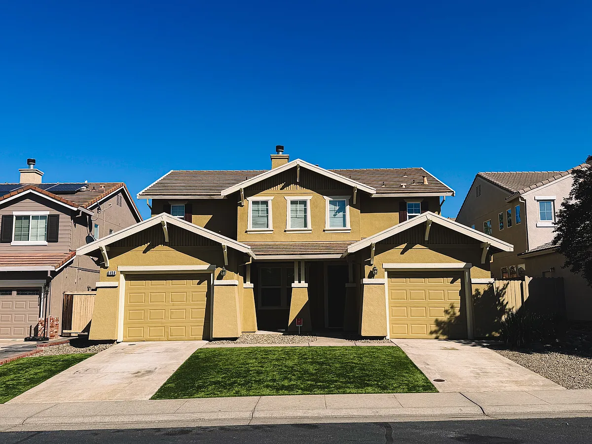 Photo 2 of 43 - 6458 Cormorant Cir - Rocklin, CA Building Photo - 6458 Cormorant Cir