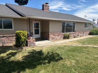 1800 Rossanley Dr, Medford, OR 97501