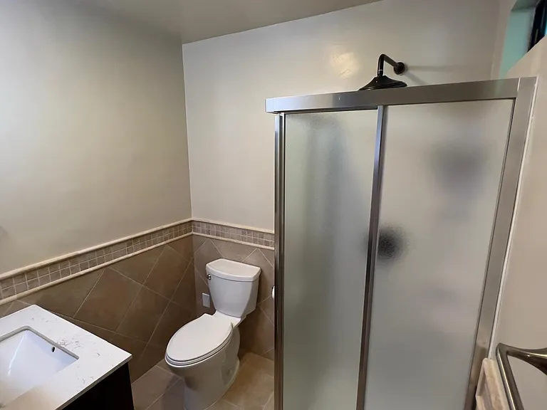 1226 Archer St — Photo 14