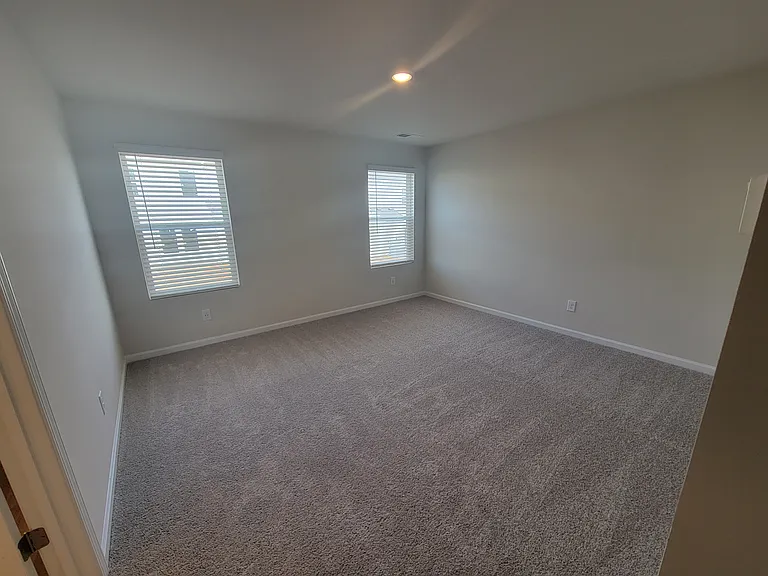 5250 Brailey Cir — Photo 17