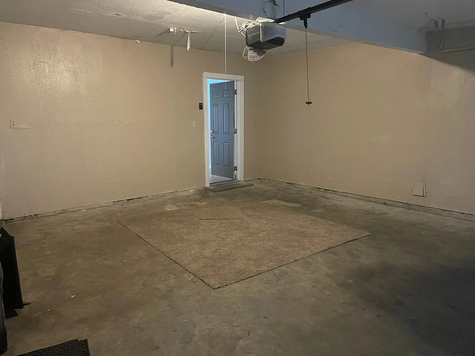 12319 W Village Dr — Photo 4
