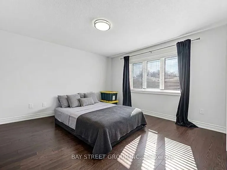 60 Mohandas Dr — Photo 44