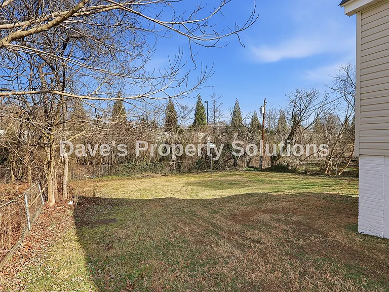 408 Seaman St — Photo 28
