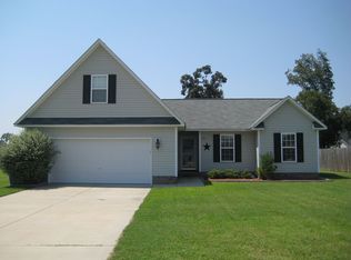 178 Kestrel Ct, Raeford, NC 28376