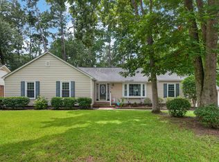 104 Runnymede Ln, Summerville, SC 29485