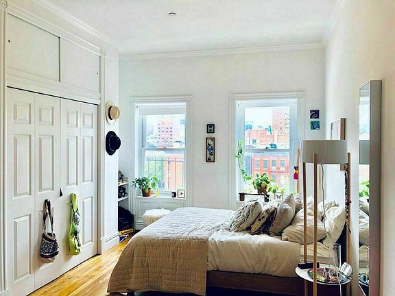 5th image of 179 E Houston St APT 6C