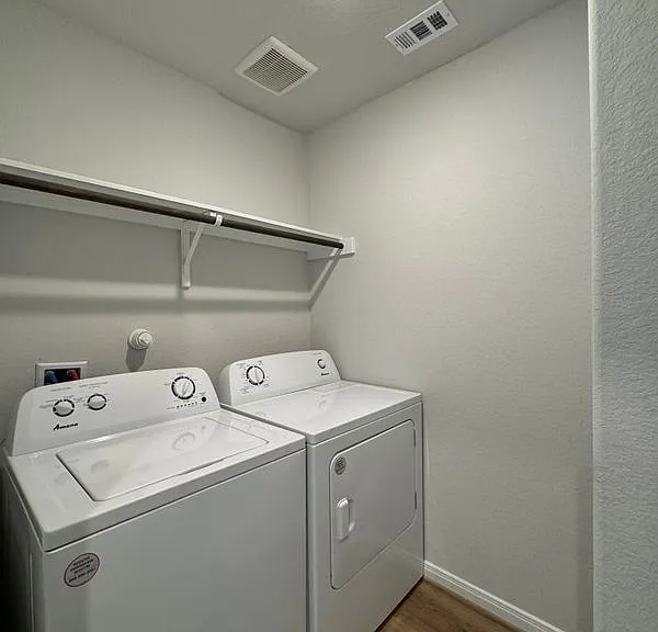11131 Hollinger Cir — Photo 11