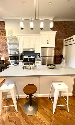 Rented by Bold New York | media 20