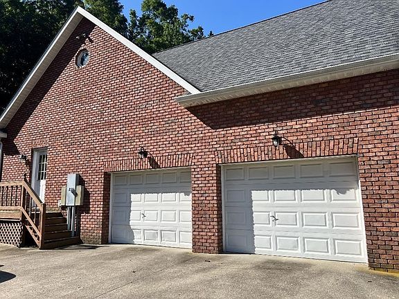 2nd image of 17 Kensington Ln