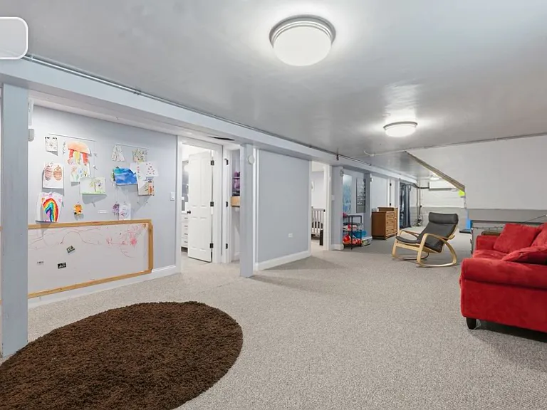 2924 W Giddings St — Photo 18