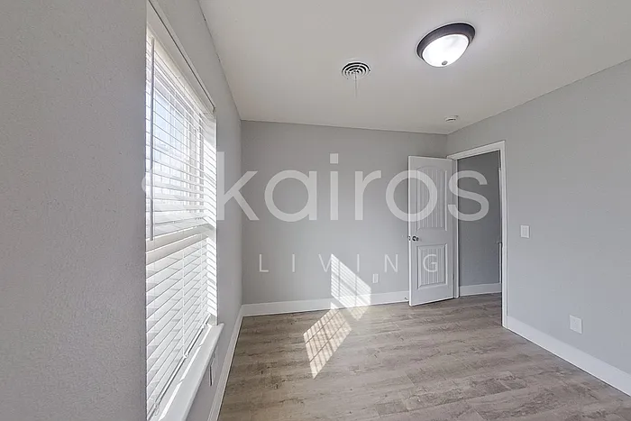 2012 Ron Dr — Photo 10