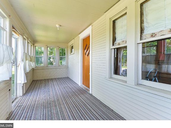 3rd image of 826 Concordia Ave