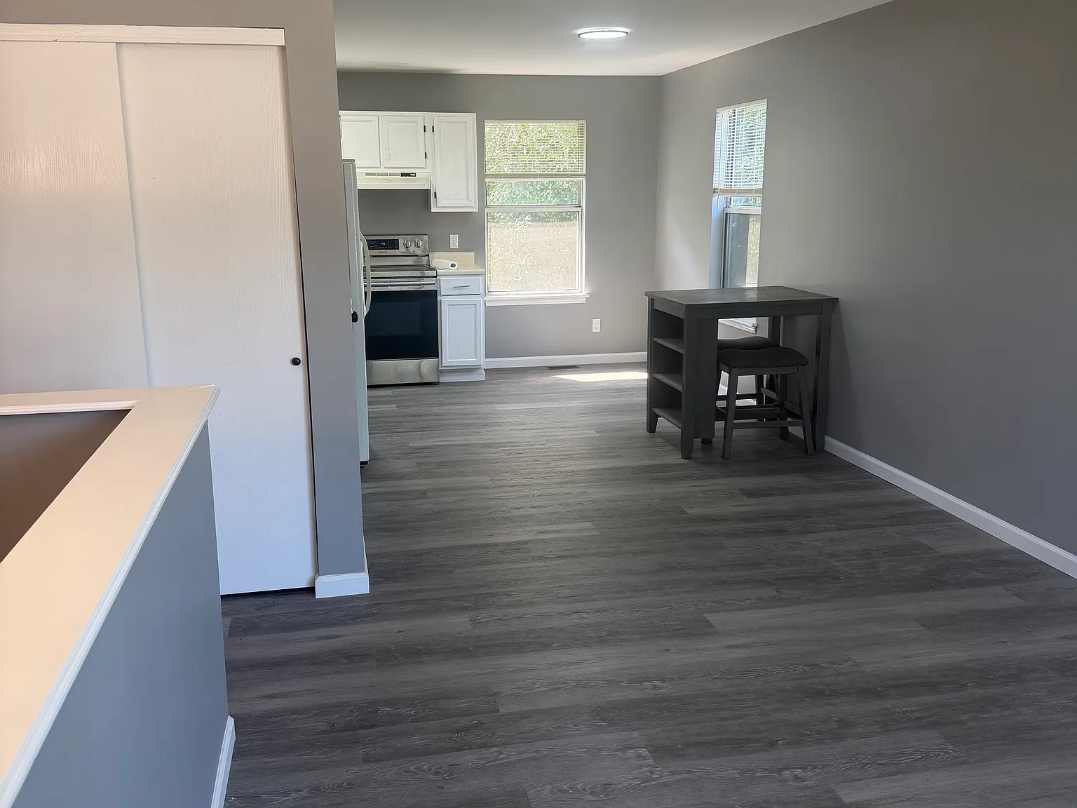 1155 Saint Matthew Ave — Photo 4