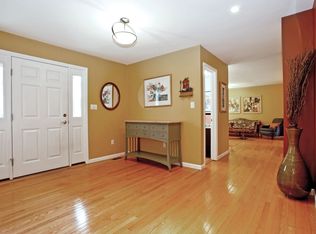 75 Round Hill Rd, Scarsdale, NY 10583