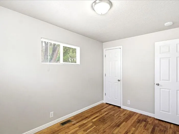 1026 S Montgomery St — Photo 14