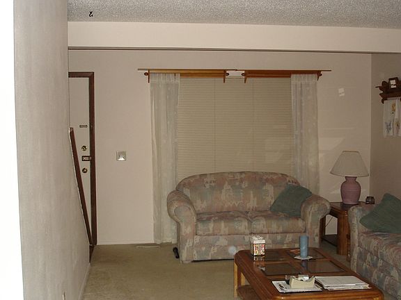 3rd image of 2482 Dordogne Dr