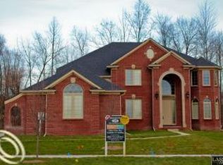 55517 Whispering Hills Dr, Shelby Township, MI 48316
