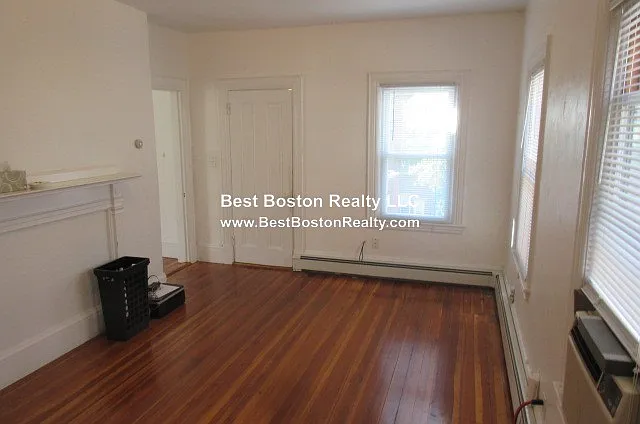 1 bed, 1.0 bath, $2,700 — Photo 3