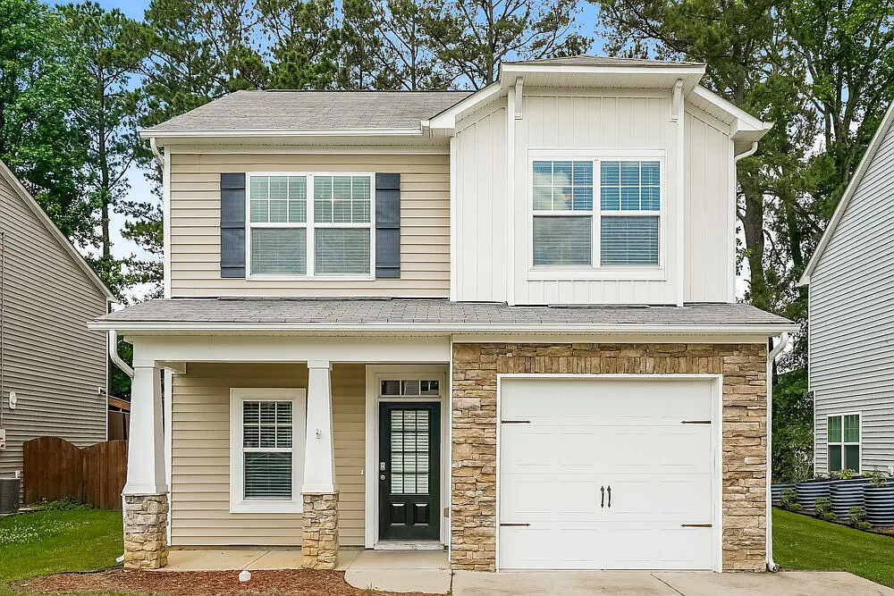 3 bed, 2.5 bath, 1704 sqft, $1,890 — Photo 1