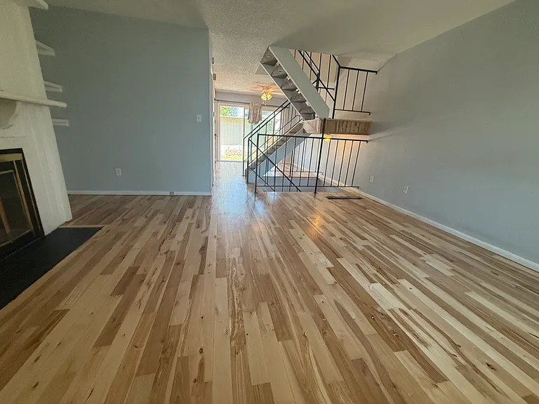 2276 S Oakland Way — Photo 9