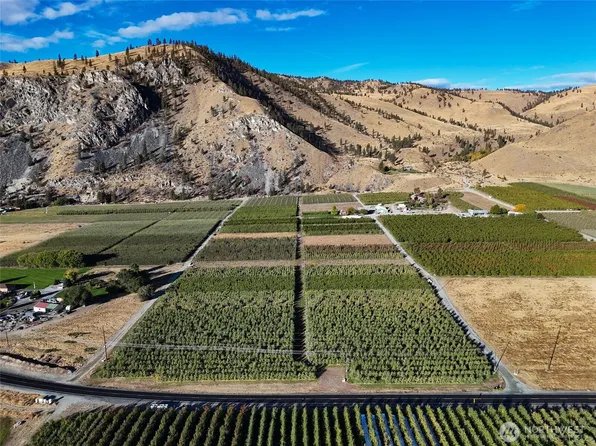 263 Oliver Lane, Chelan, WA 98816